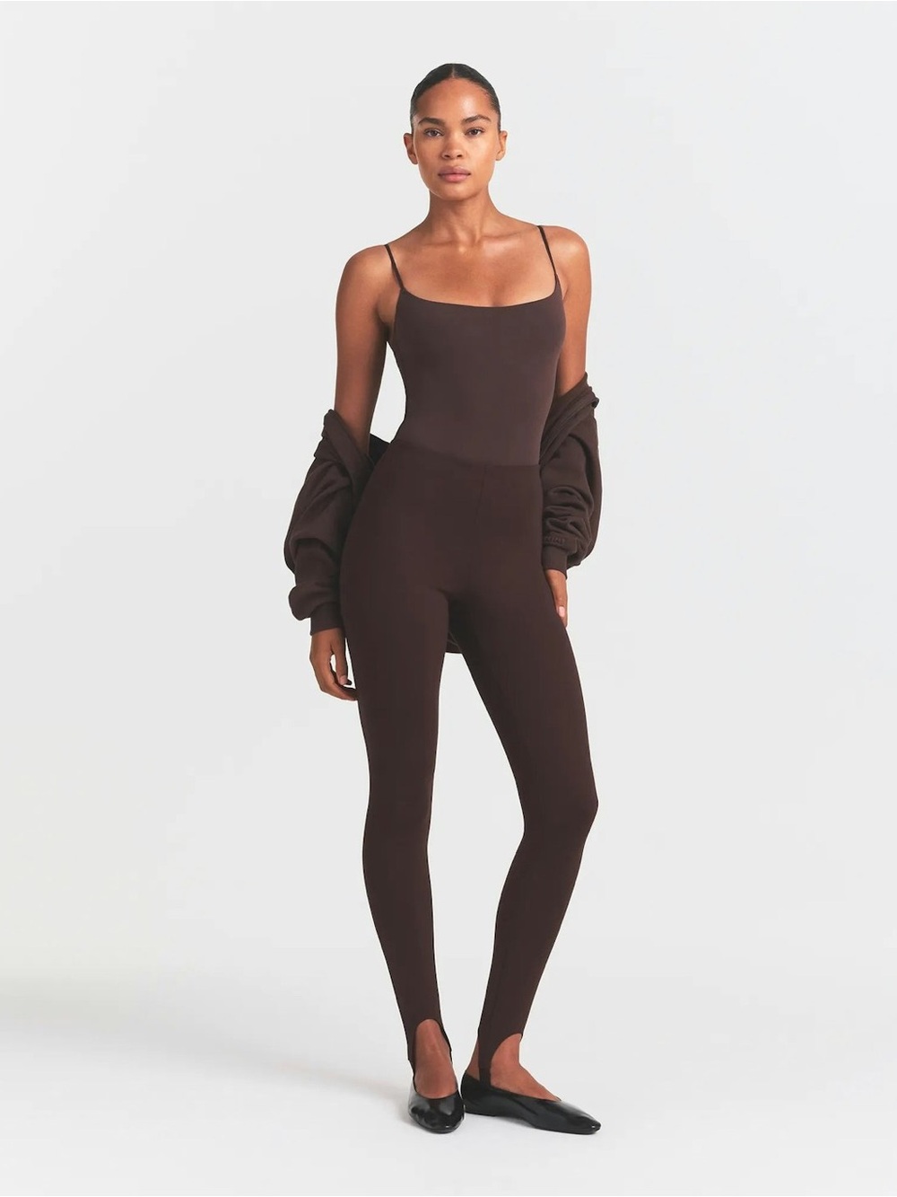 Skims Essential HIGH-WAISTED STIRRUP LEGGING Espresso Brown Medium